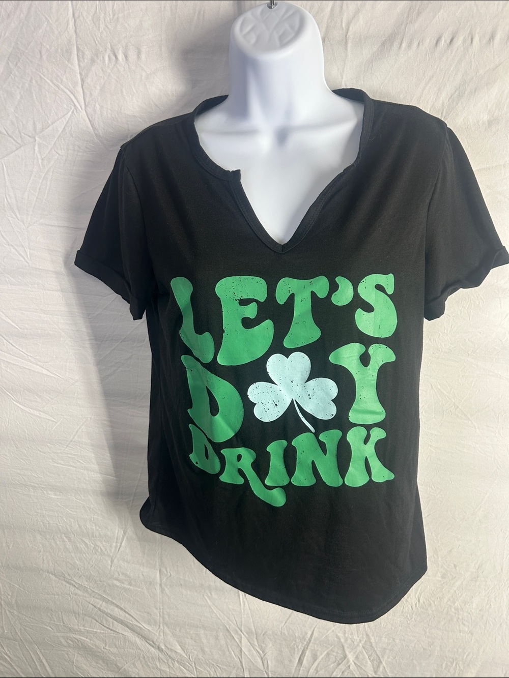 Black Women’s Short-Sleeve Graphic Tee with Green Shamrock Print